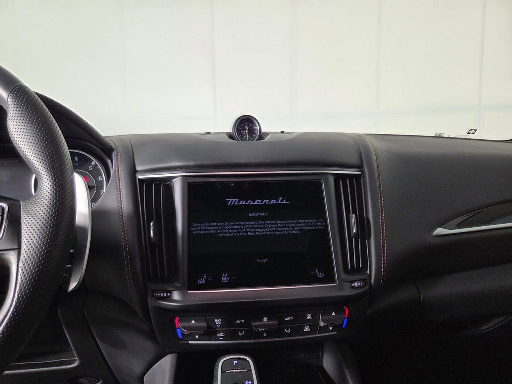 Used 2022 Maserati Levante Modena image 15