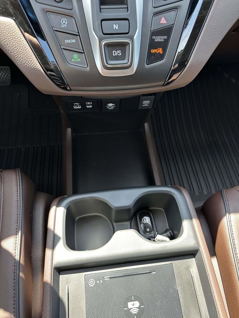 New 2026 Honda Odyssey Touring image 21