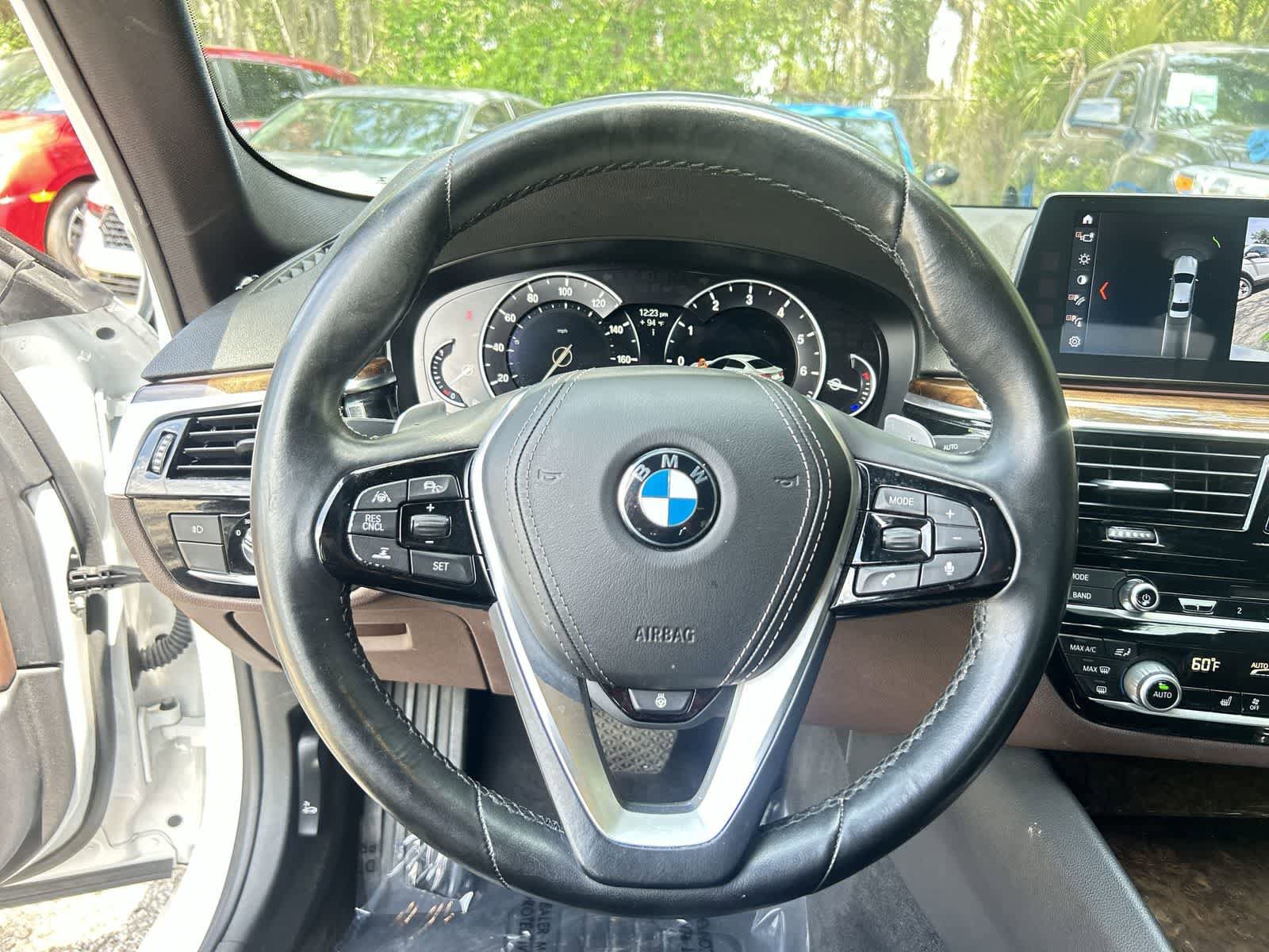Used 2018 BMW 540i xDrive AWD/4WD image 16