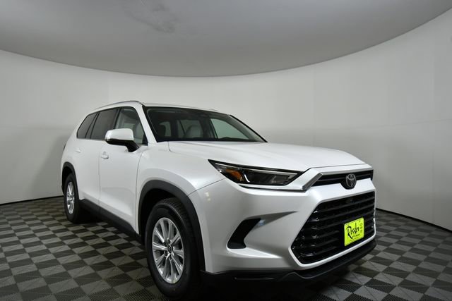 New 2026 Toyota Grand Highlander XLE image 8