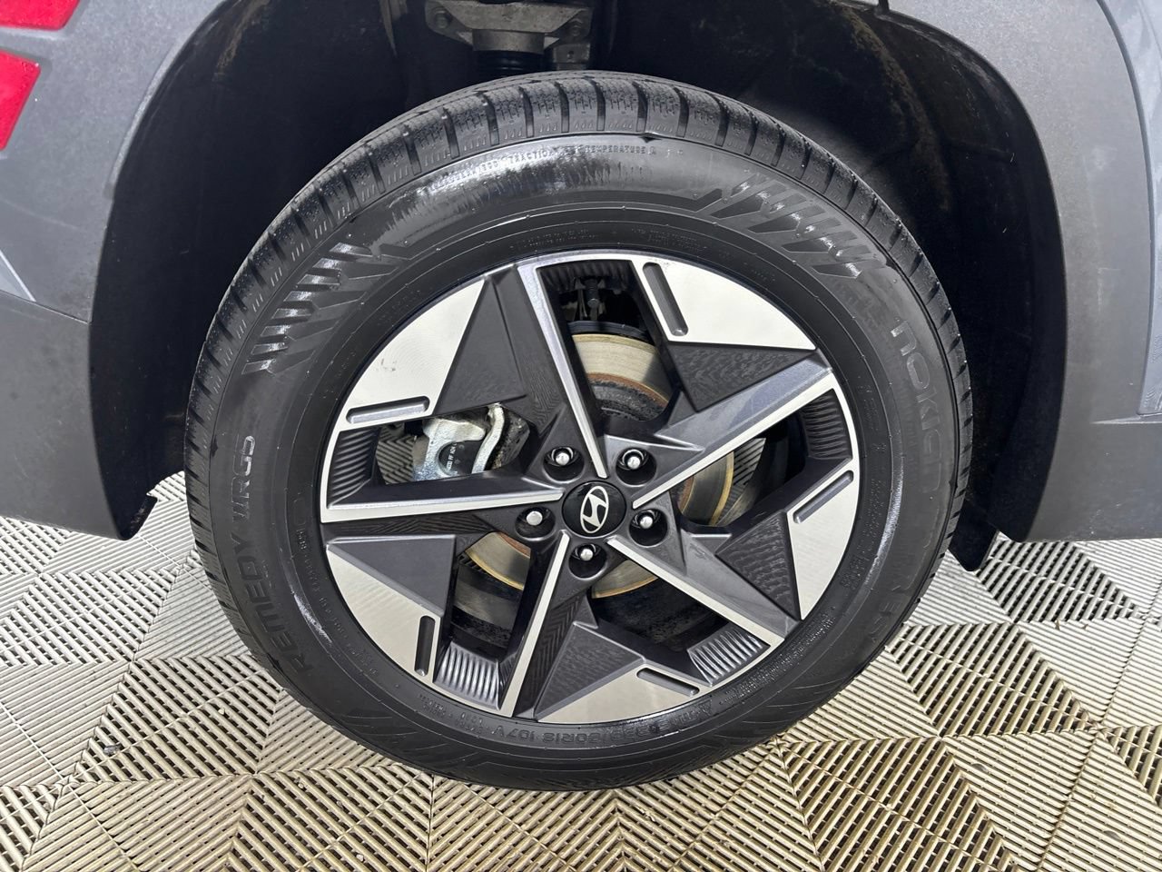 Used 2025 Hyundai Tucson SEL FWD image 33
