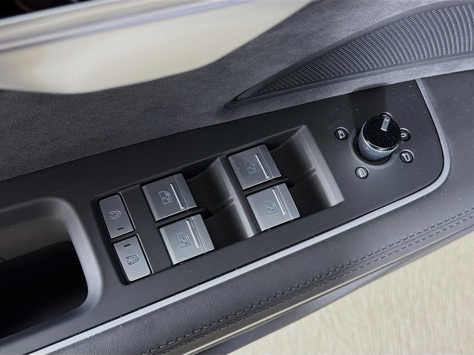 New 2026 Audi A8 L 3.0T AWD/4WD image 18