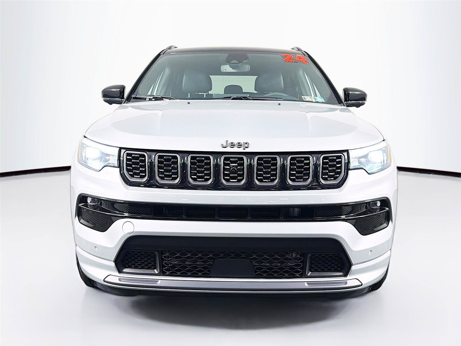 Used 2024 Jeep Compass Limited w/ Driver Assist Group I AWD/4WD image 6