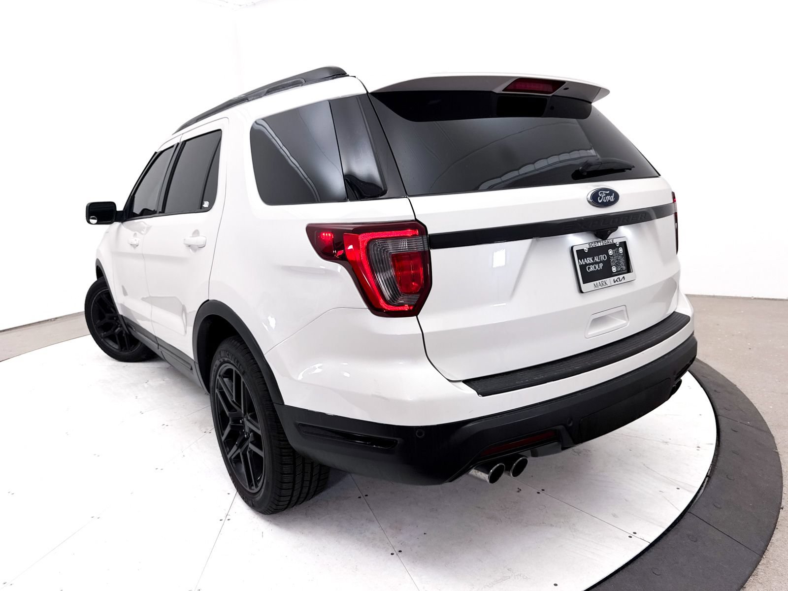 Used 2019 Ford Explorer Sport w/ Equipment Group 401A AWD/4WD image 8