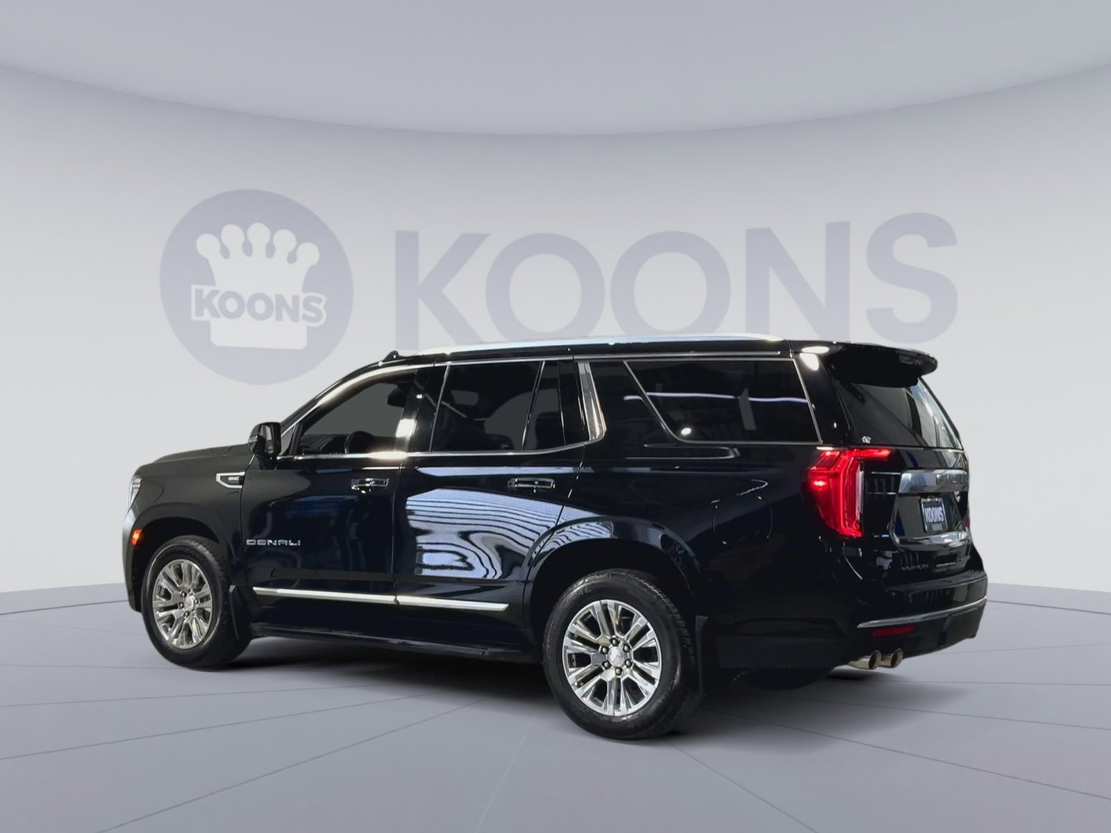 Used 2021 GMC Yukon Denali AWD/4WD image 8