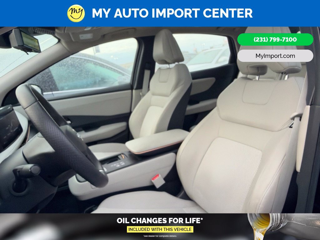 Used 2024 Nissan Ariya AWD image 13