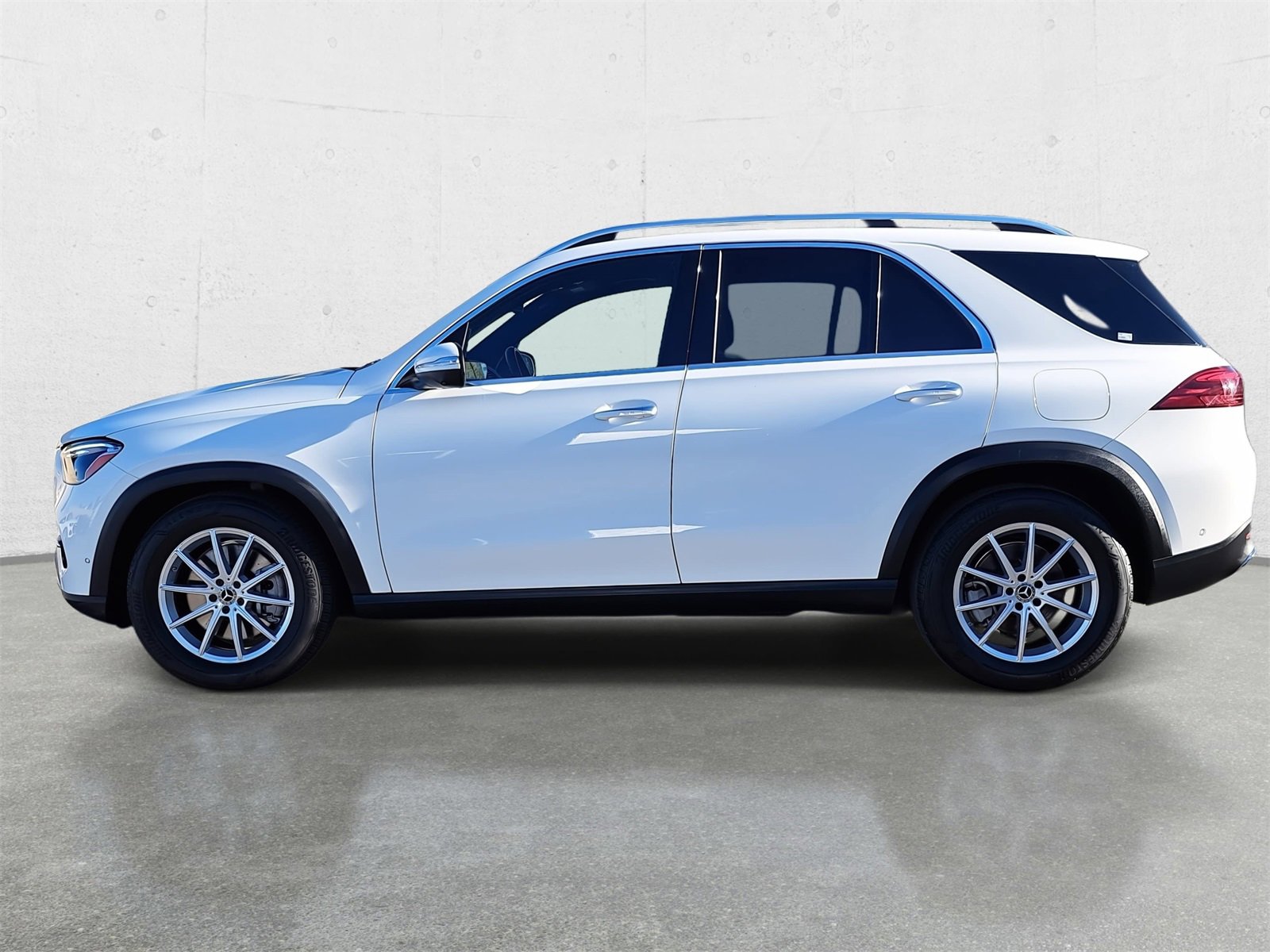 Used 2024 Mercedes-Benz GLE 450e 4MATIC image 8