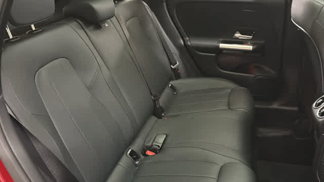 Used 2026 Mercedes-Benz GLA 250 4MATIC image 34