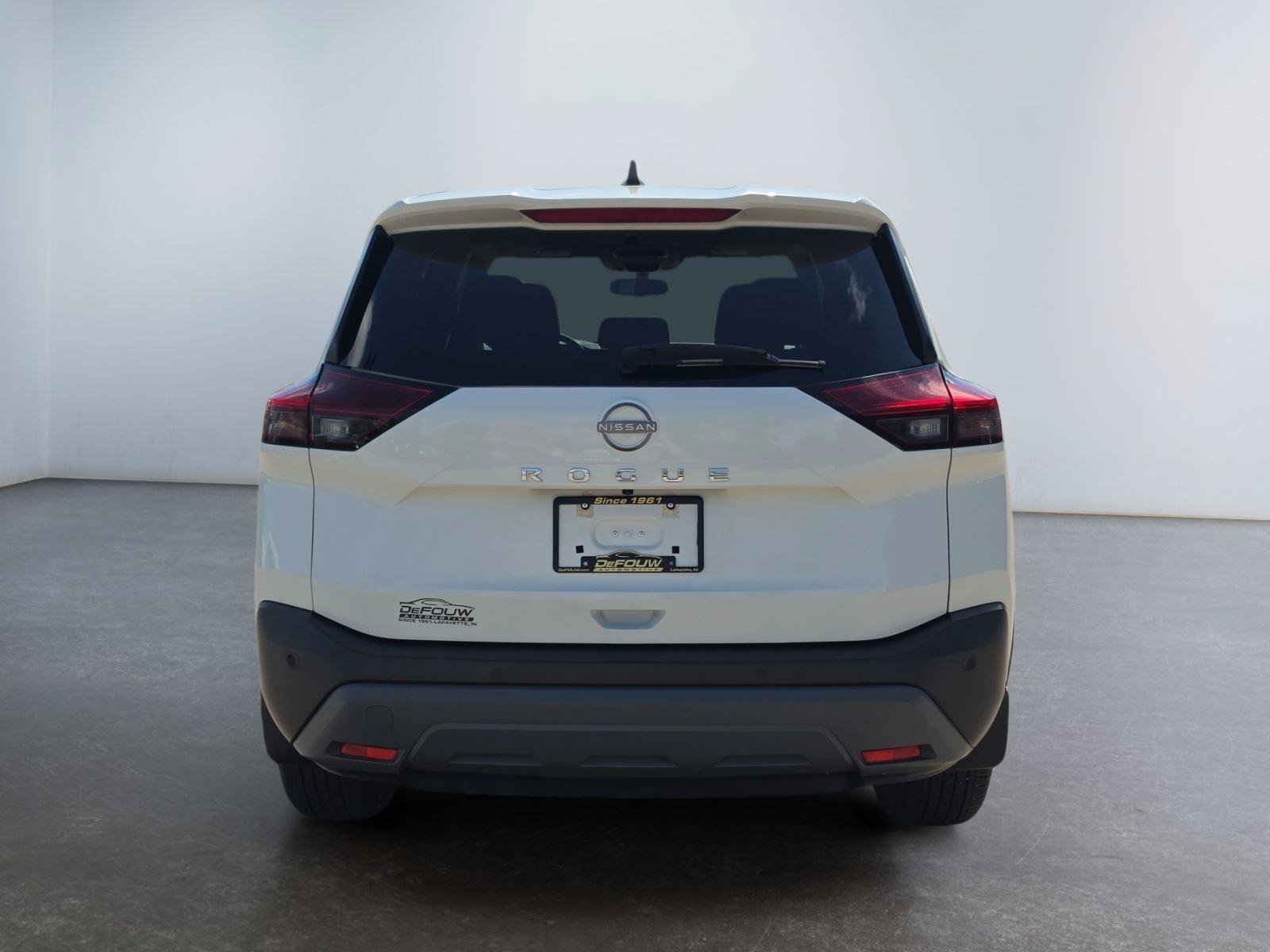 Used 2022 Nissan Rogue S FWD image 4