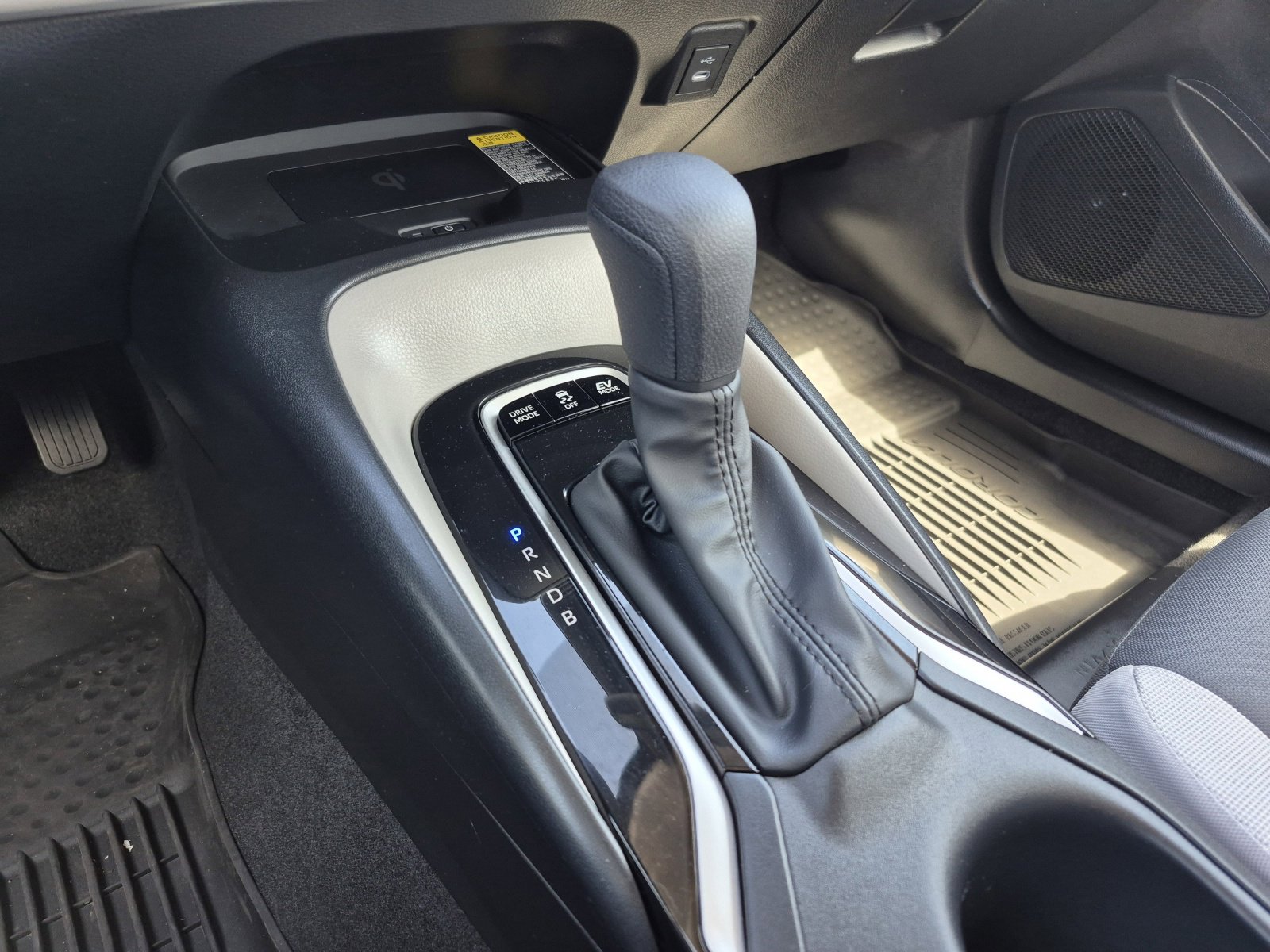 Certified 2026 Toyota Corolla LE w/ LE Premium Package image 13