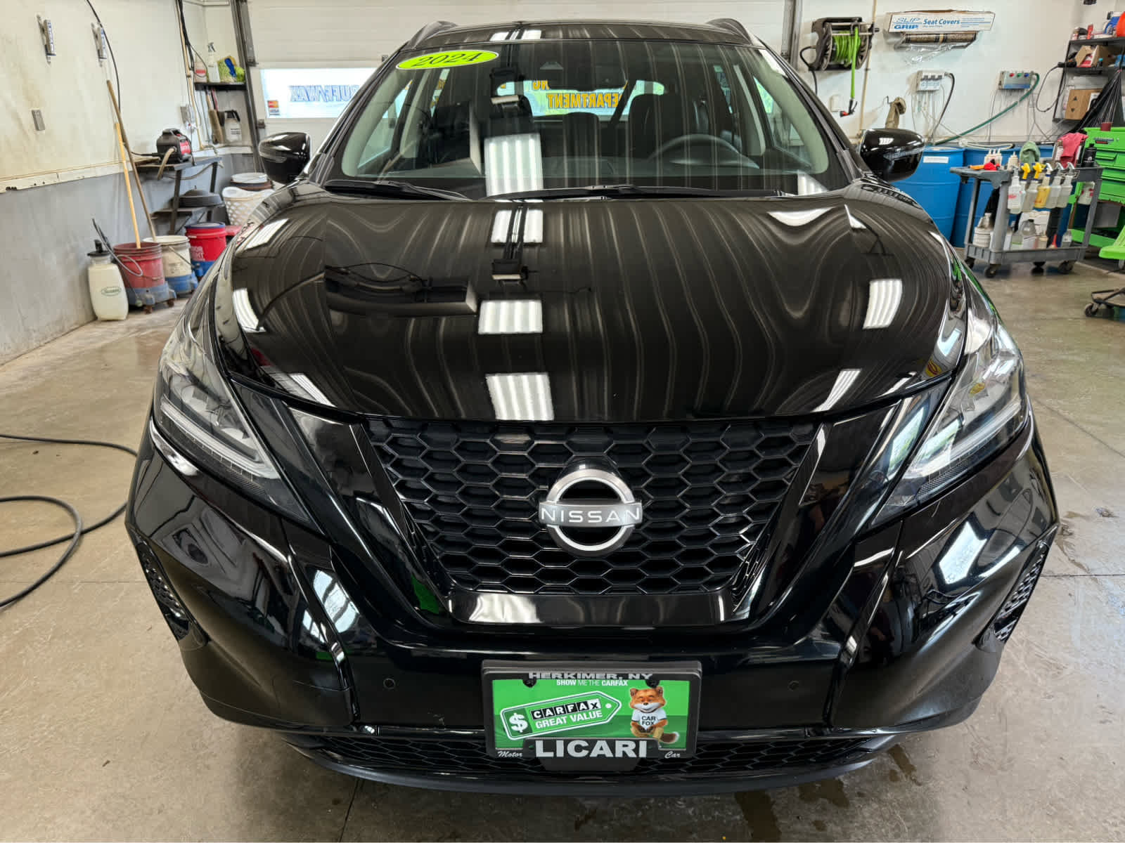 Used 2024 Nissan Murano SV w/ SV Midnight Edition Package image 2
