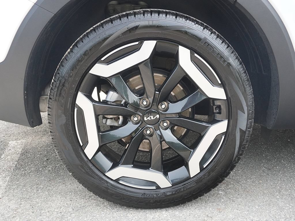 Used 2024 Kia Telluride EX AWD/4WD image 24