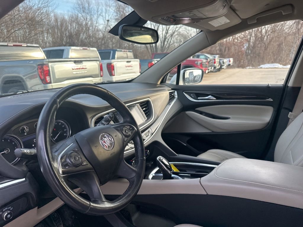 Used 2021 Buick Enclave Essence image 17