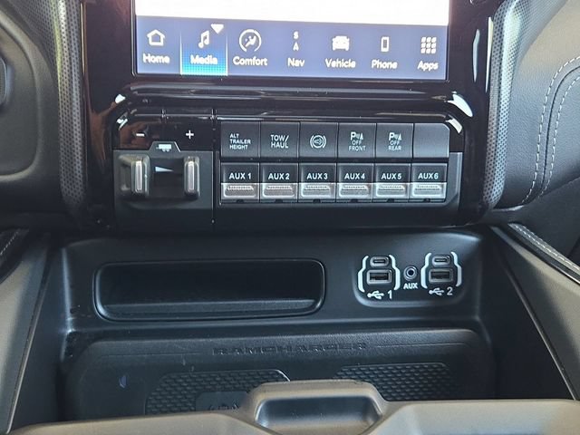 Used 2024 RAM 2500 Limited AWD/4WD image 19