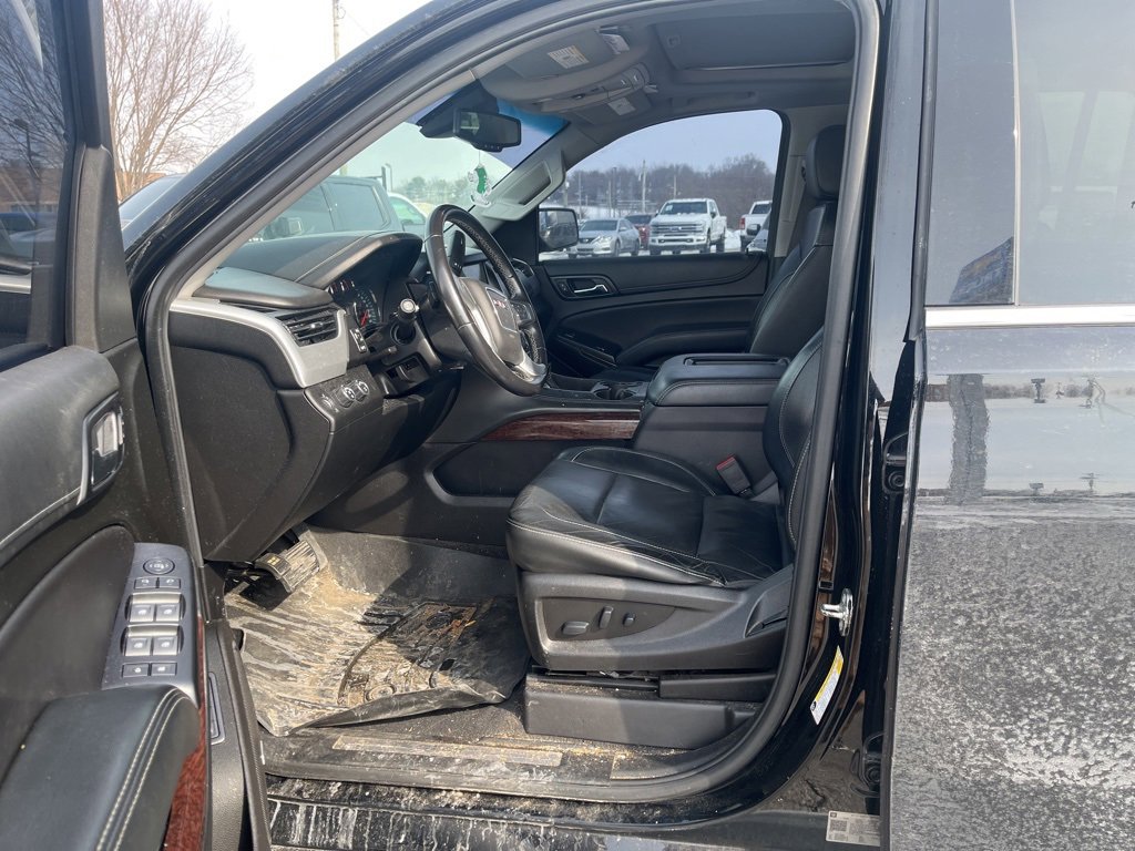 Used 2019 GMC Yukon XL SLT image 17
