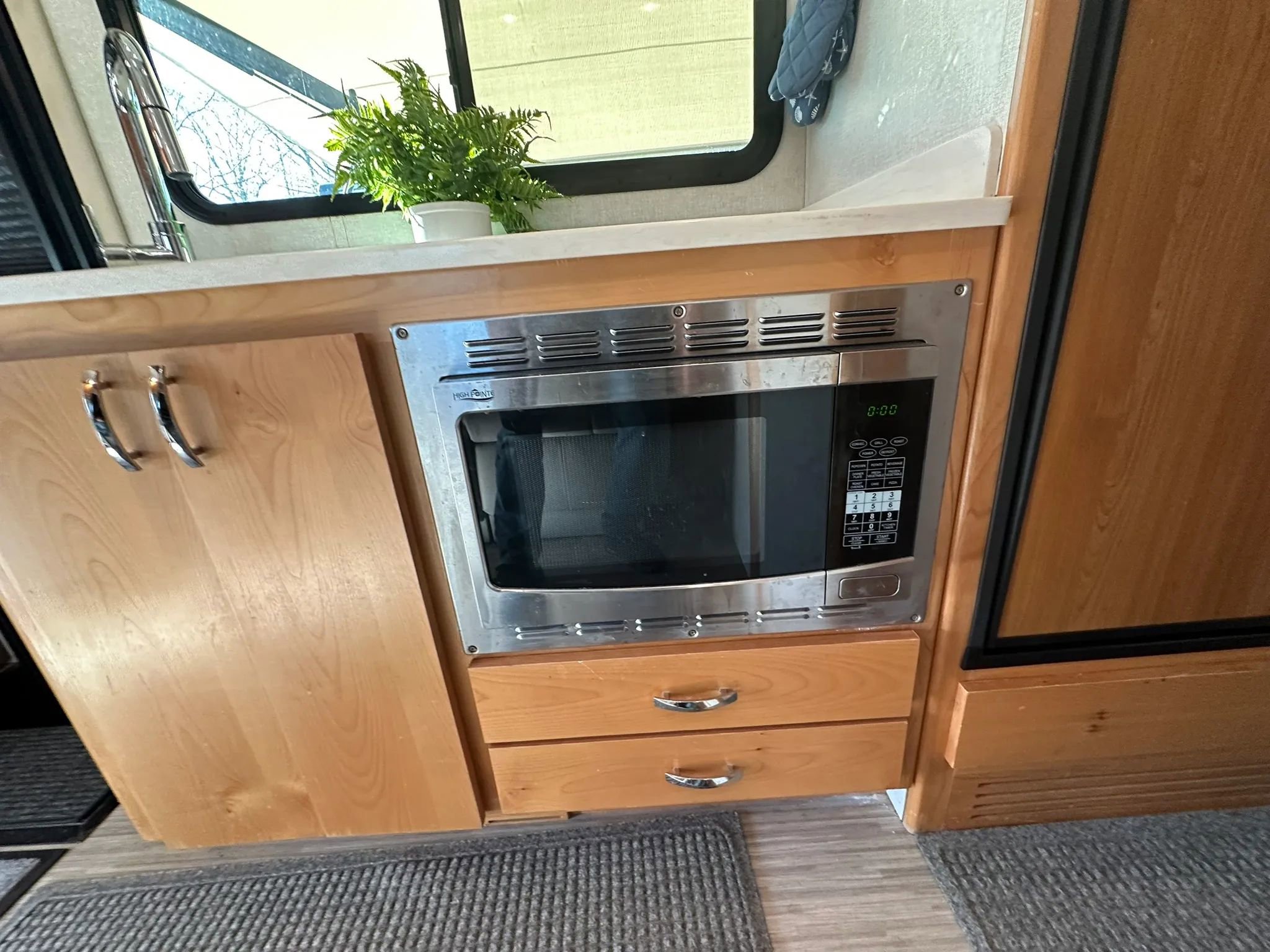 Used 2017 Mercedes-Benz Sprinter 3500 image 30