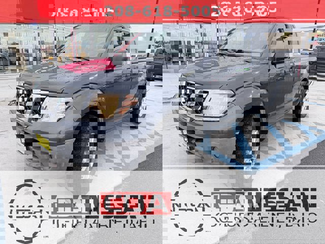Used 2017 Nissan Frontier SV image 1