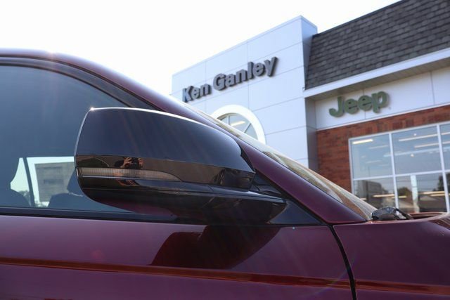 New 2025 Jeep Grand Cherokee Altitude w/ Trailer Tow Package image 2