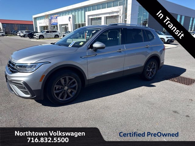 Used 2023 Volkswagen Tiguan SE w/ Panoramic Sunroof Package AWD/4WD image 2