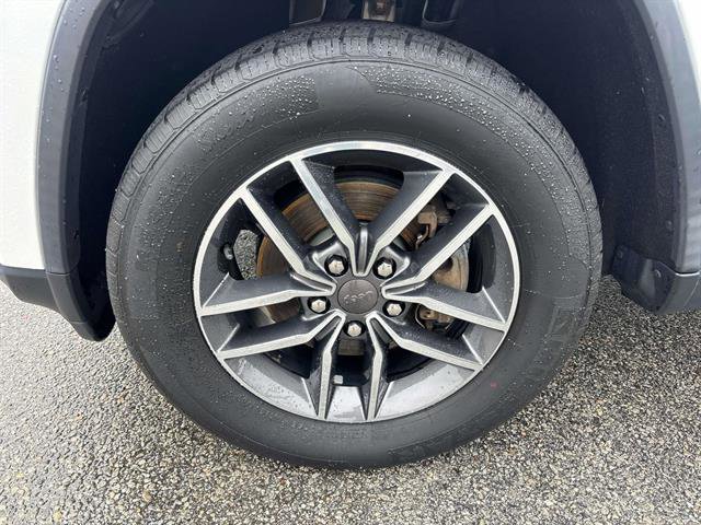 Used 2019 Jeep Grand Cherokee Limited image 8