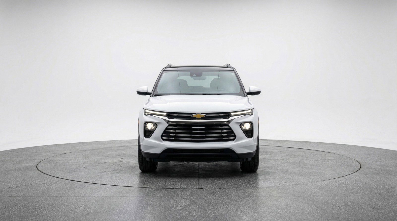 Used 2025 Chevrolet TrailBlazer LT FWD image 2