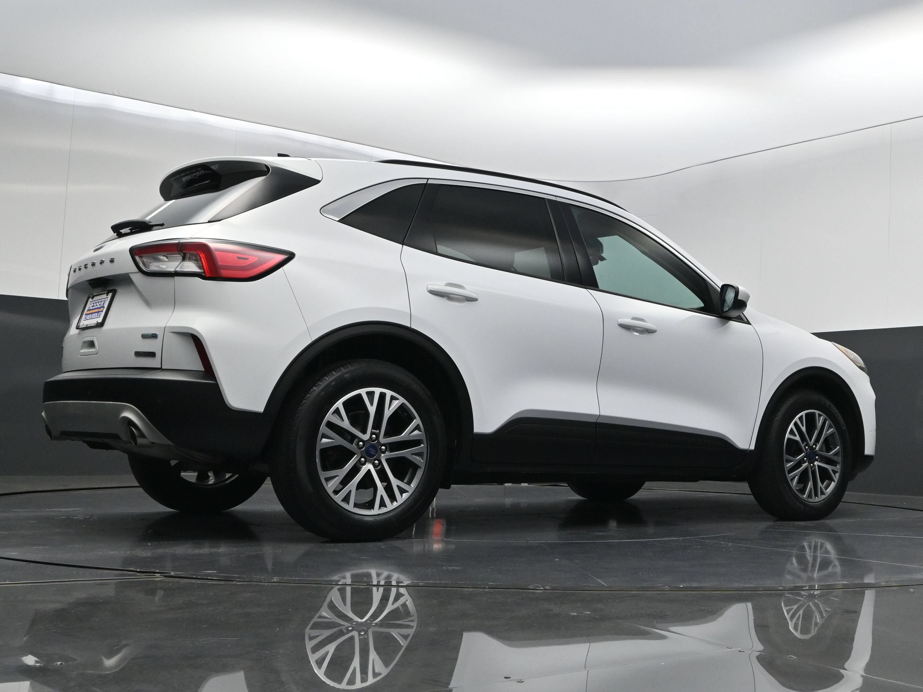 Used 2020 Ford Escape SEL AWD/4WD image 47