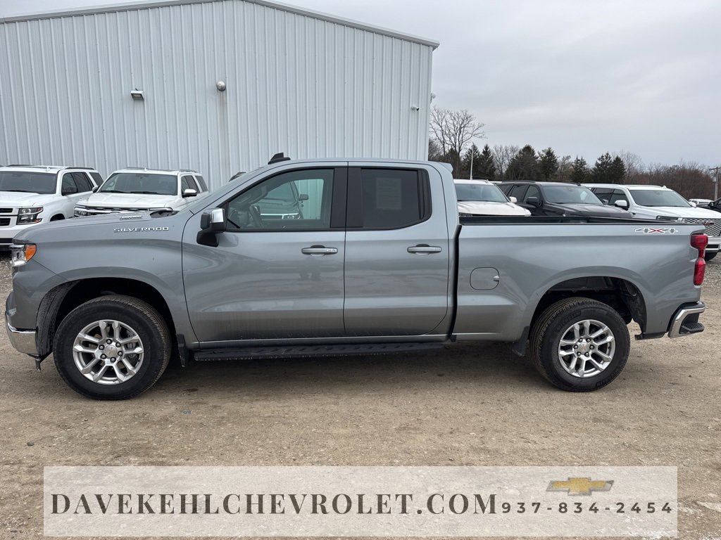 Used 2025 Chevrolet Silverado 1500 LT image 11