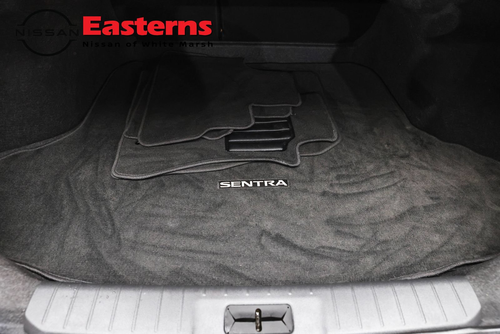 Used 2024 Nissan Sentra SV w/ SV Premium Package FWD image 9