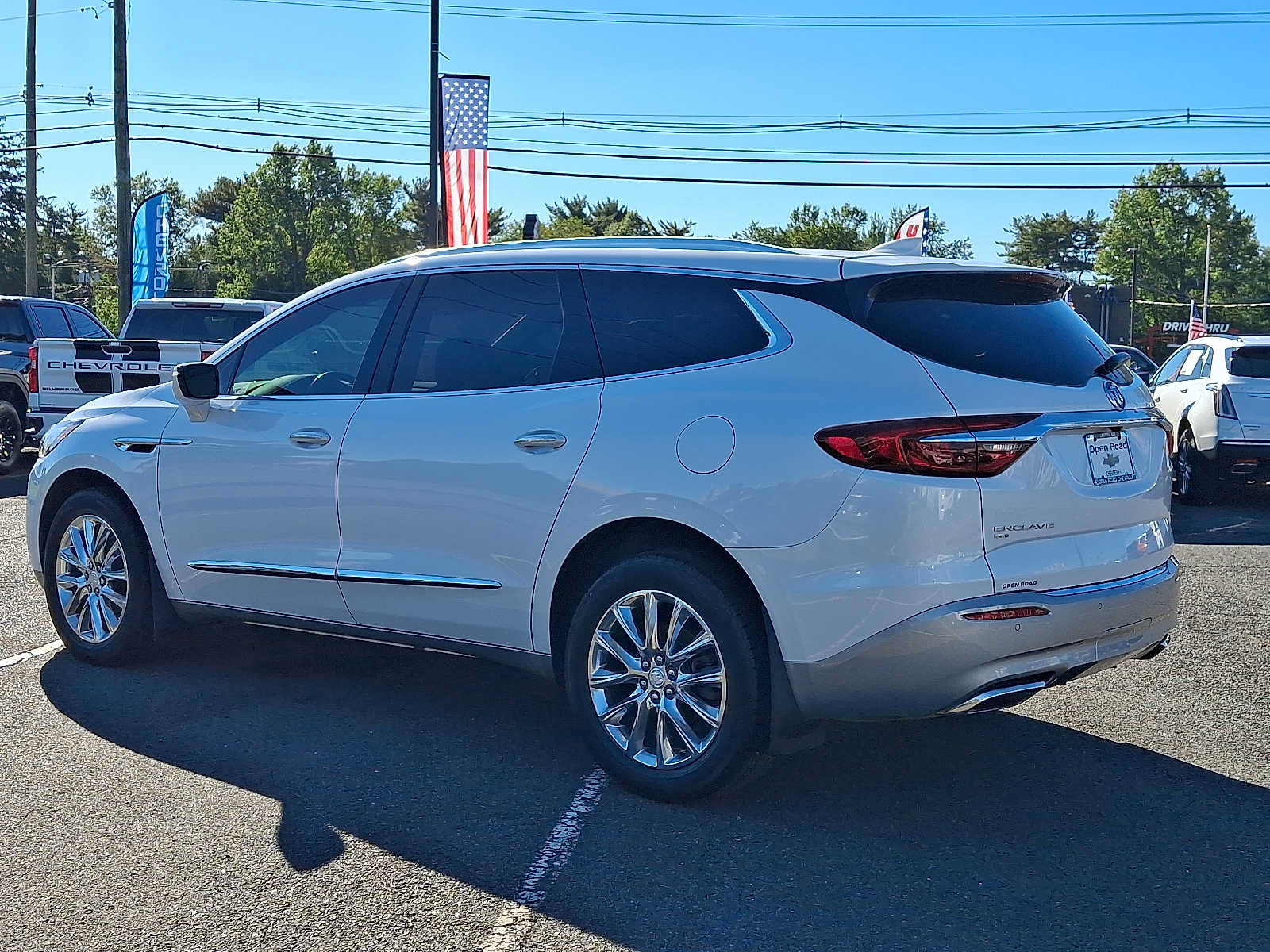 Used 2021 Buick Enclave Premium w/ Experience Buick Package AWD/4WD image 4