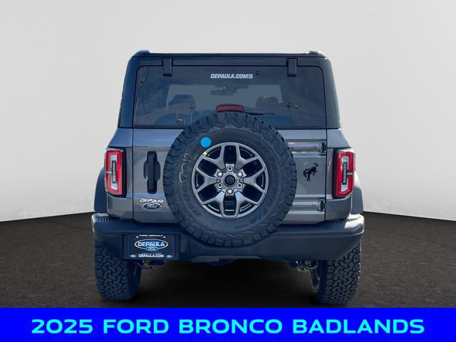 New 2025 Ford Bronco Badlands w/ Black Appearance Package image 4