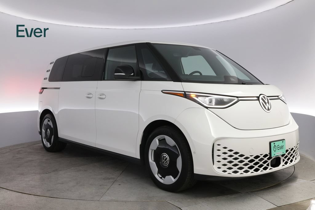 Used 2025 Volkswagen ID. Buzz Pro S RWD image 13