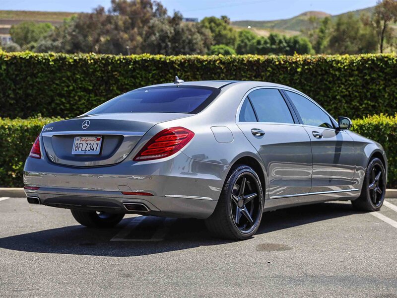 Used 2015 Mercedes-Benz S 550 Sedan image 5