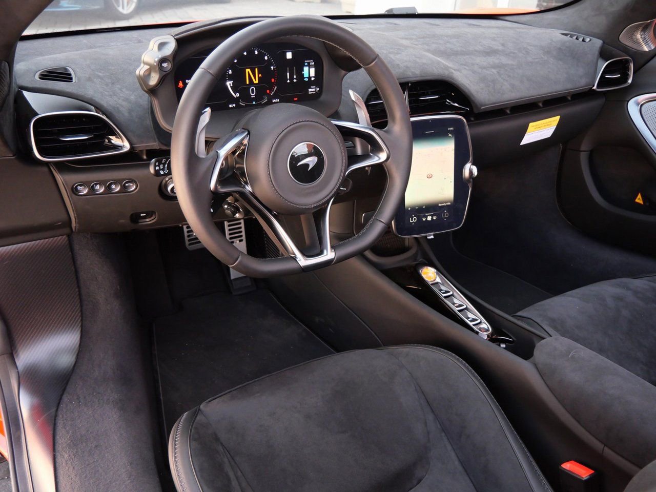 New 2025 McLaren Artura Spider image 8