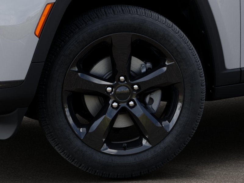 New 2025 Jeep Grand Cherokee L Limited w/ Black Appearance Package AWD/4WD image 4