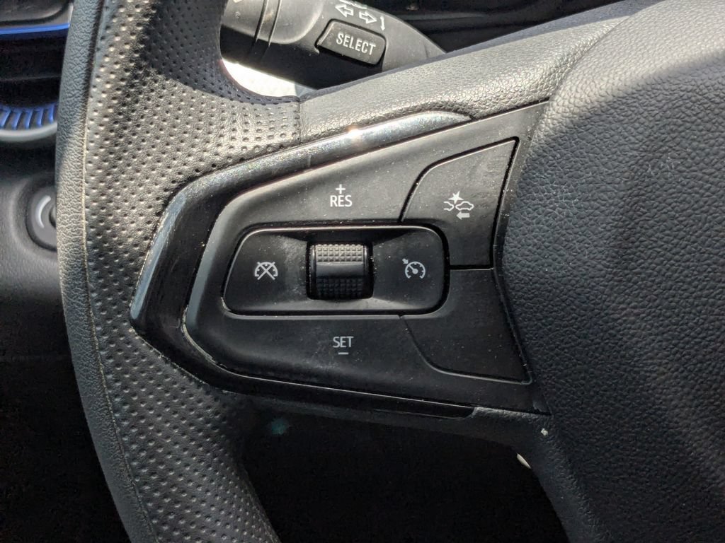 Used 2025 Chevrolet Trax LS w/ Driver Confidence Package FWD image 25