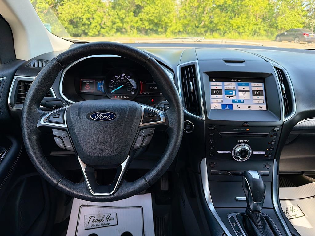 Used 2018 Ford Edge Titanium w/ Cold Weather Package FWD image 24