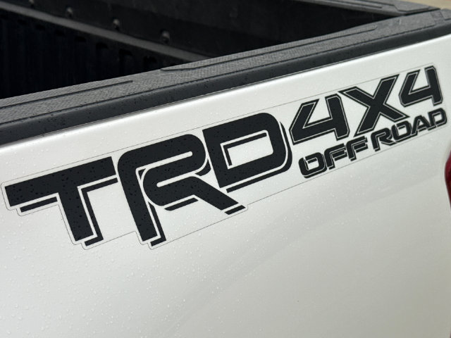 Used 2017 Toyota Tacoma TRD Off-Road AWD/4WD image 6