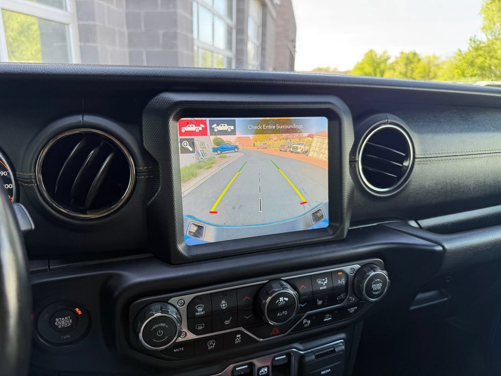 Used 2023 Jeep Gladiator Overland AWD/4WD image 25