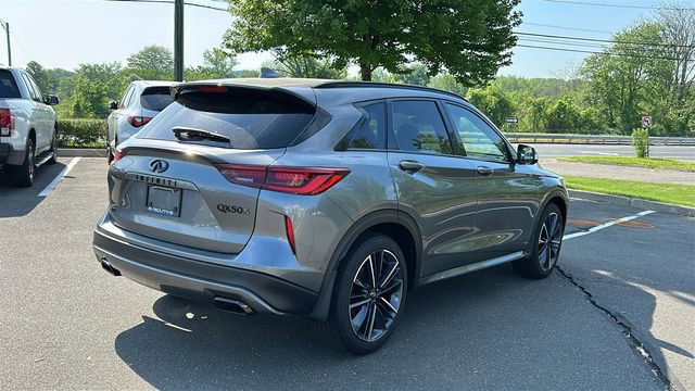 Used 2025 INFINITI QX50 Sport AWD/4WD image 4
