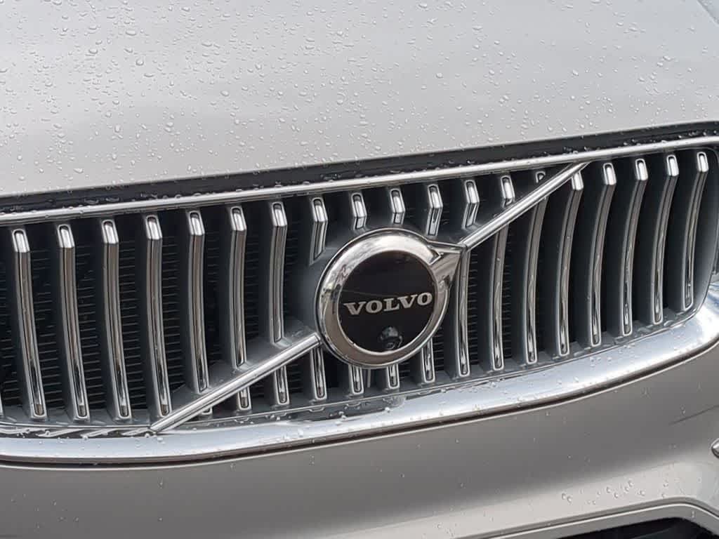 Certified 2023 Volvo XC90 B6 Plus w/ Protection Package Premier AWD/4WD image 11