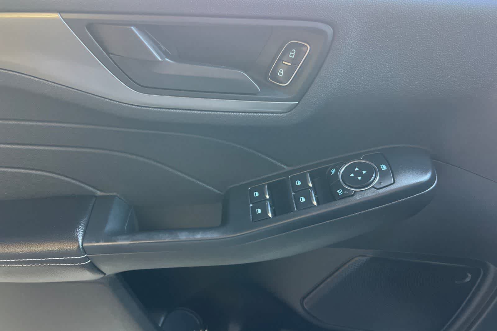 Used 2024 Ford Escape Active AWD/4WD image 13