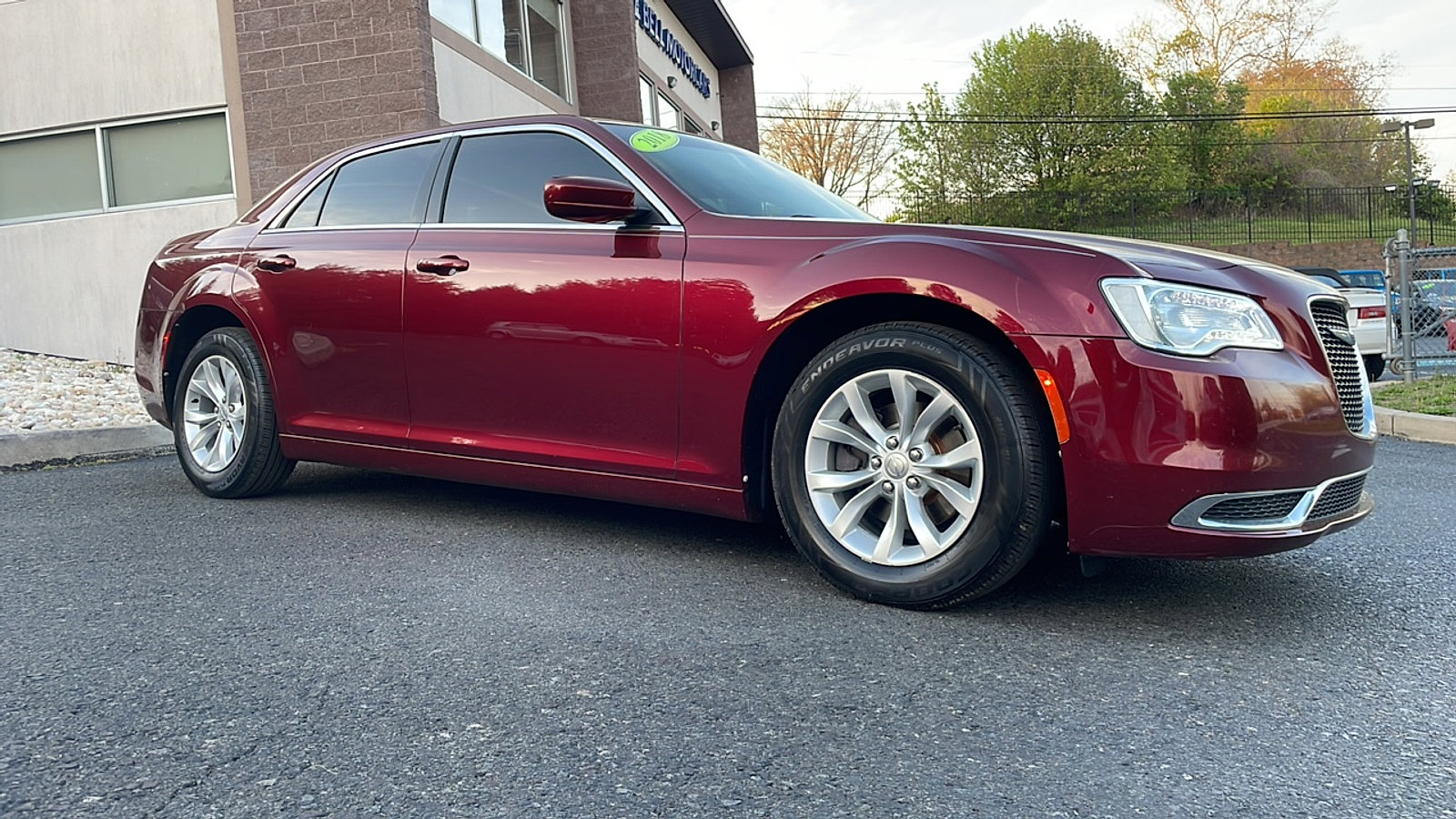 Used 2018 Chrysler 300 Touring image 14