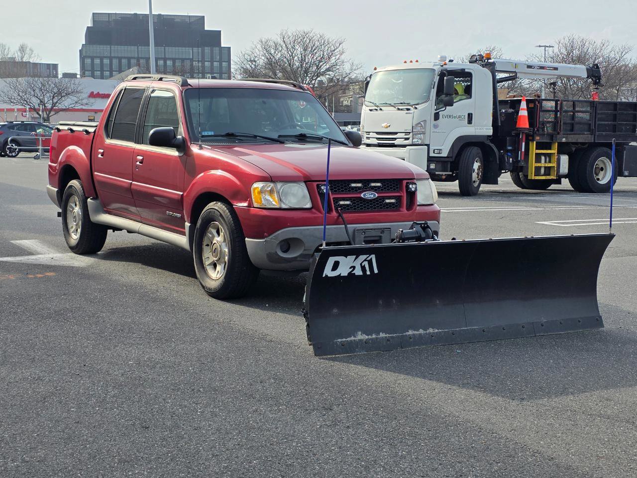 Used 2001 Ford Explorer Sport Trac 4x4 image 3