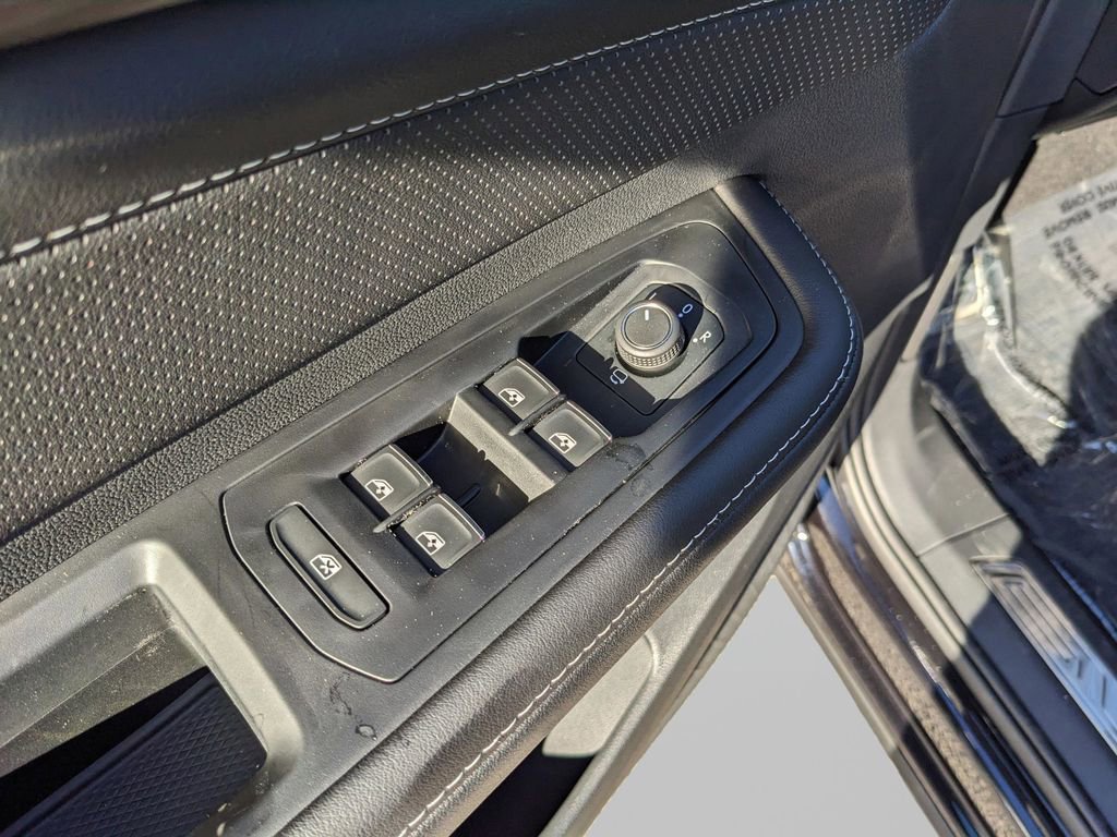 New 2026 Volkswagen Atlas SEL Premium R-Line image 19