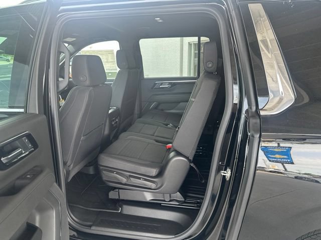 New 2026 Chevrolet Suburban LS w/ LPO, Dark Essentials Package AWD/4WD image 24