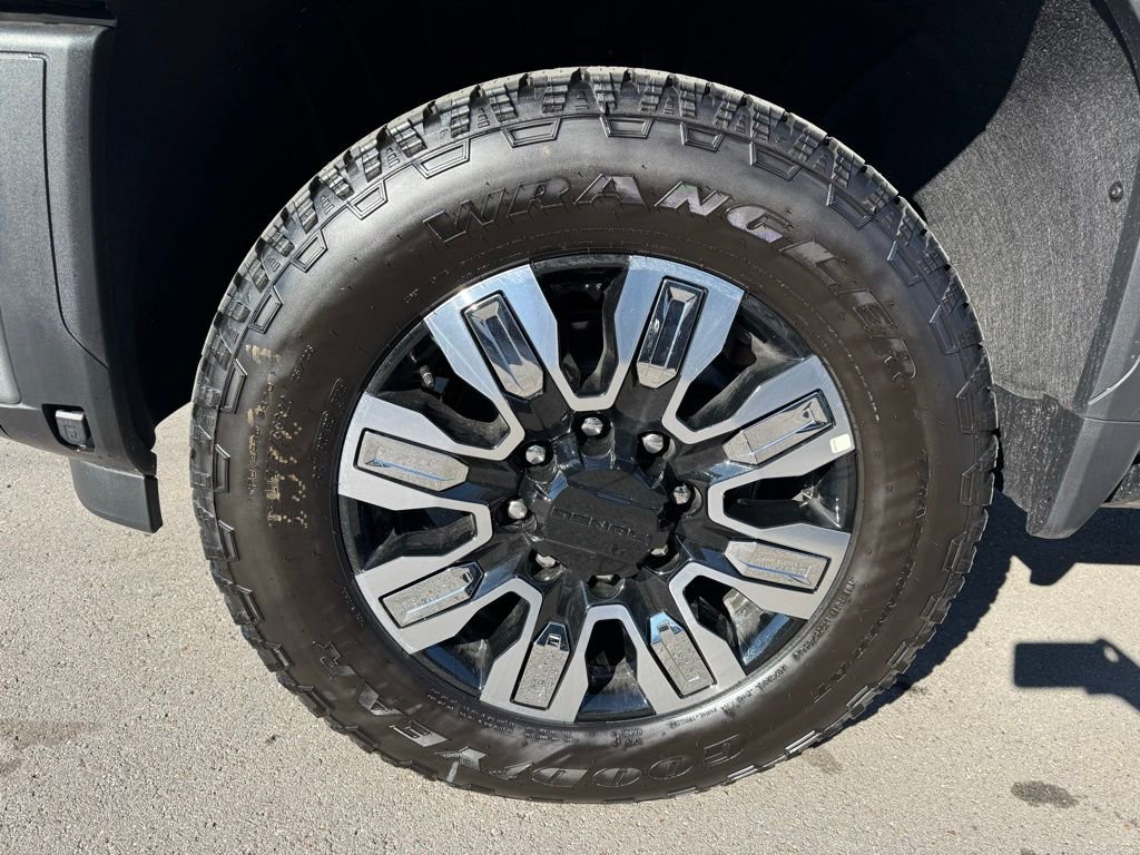 New 2026 GMC Sierra 2500 Denali w/ Denali Reserve Package image 35