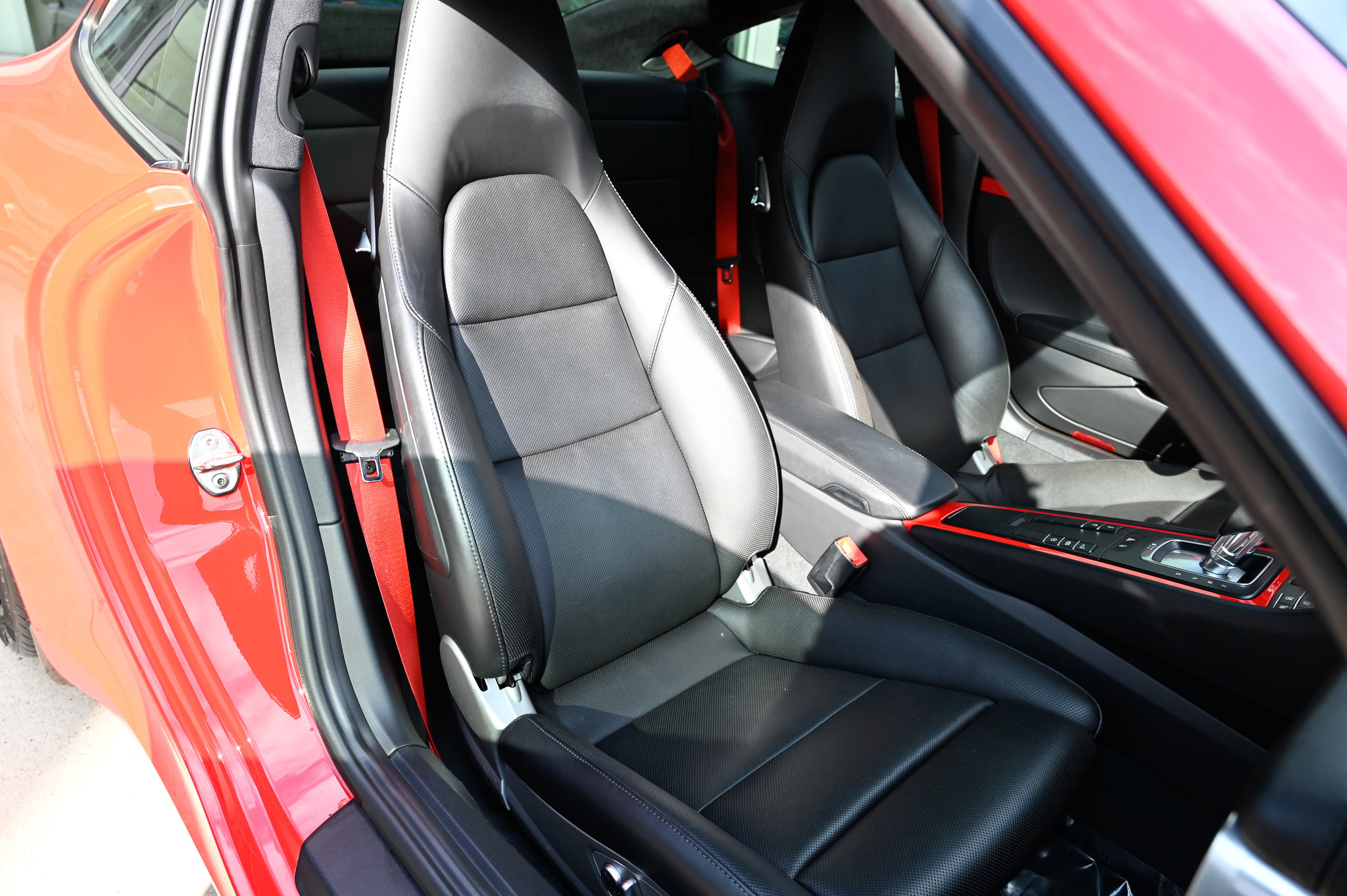 Used 2018 Porsche 911 Carrera S image 38