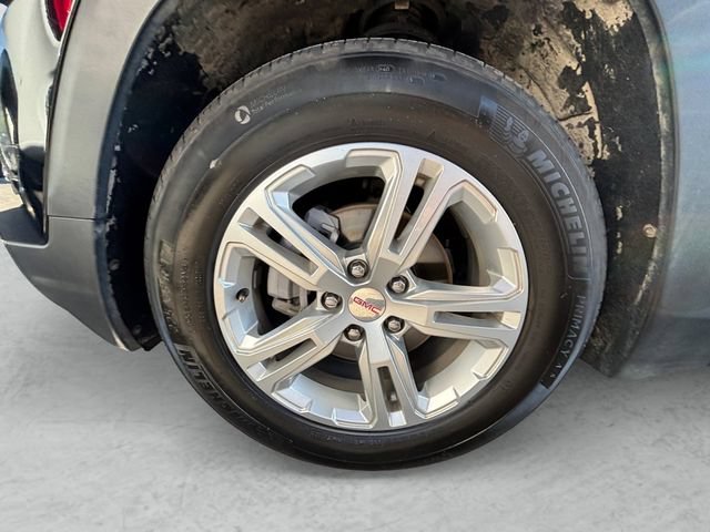 Used 2024 GMC Terrain SLE FWD image 29
