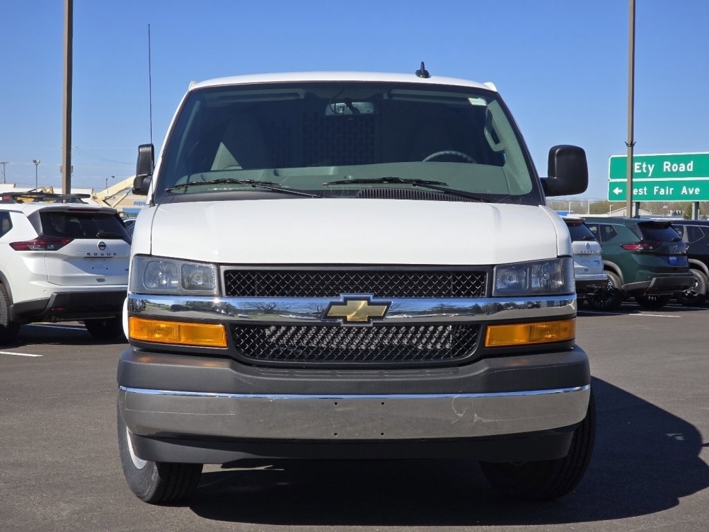 New 2026 Chevrolet Express 2500 w/ Driver Convenience Package image 5