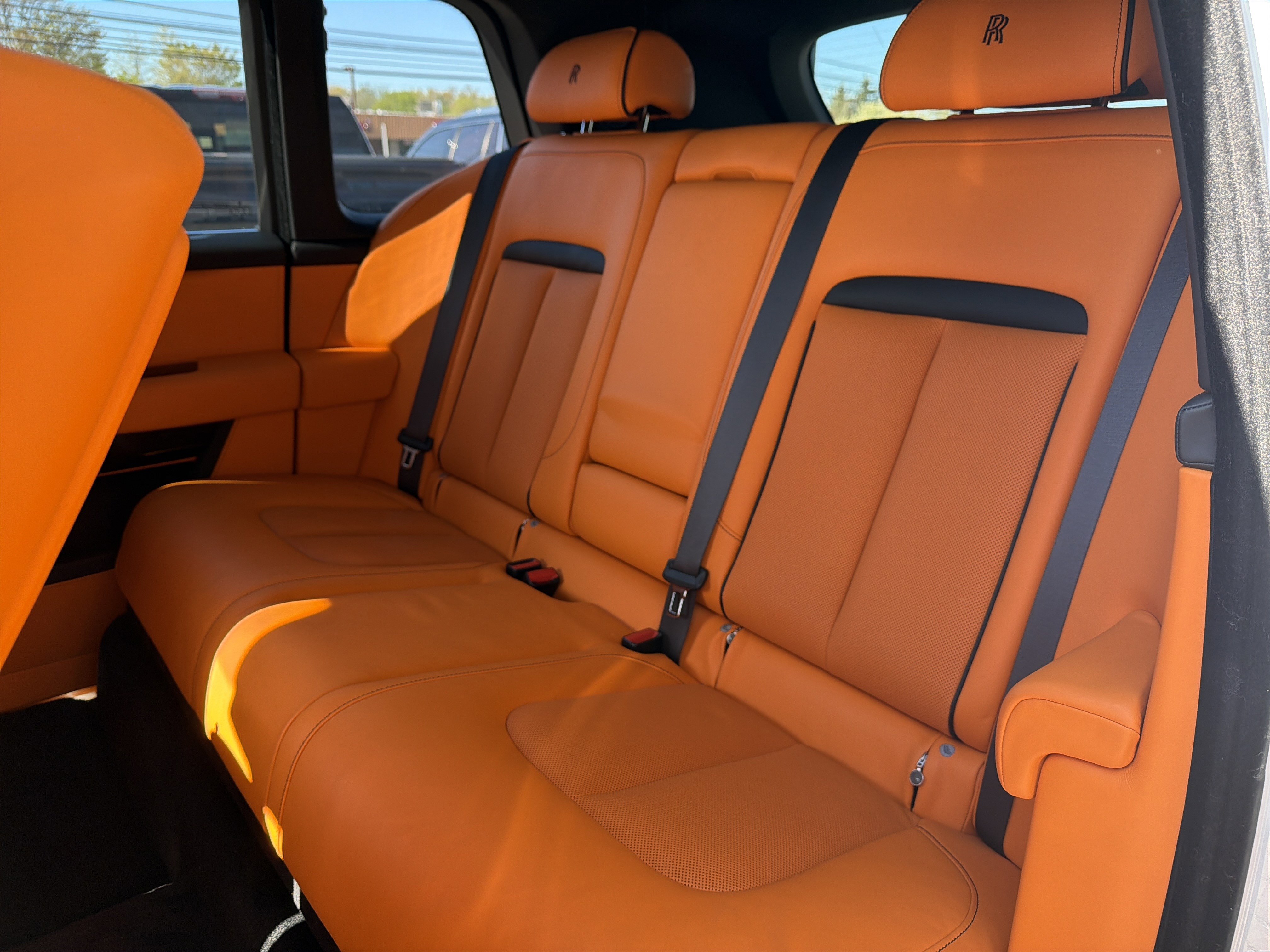 Used 2024 Rolls-Royce Cullinan w/ Dark Exterior Package image 30